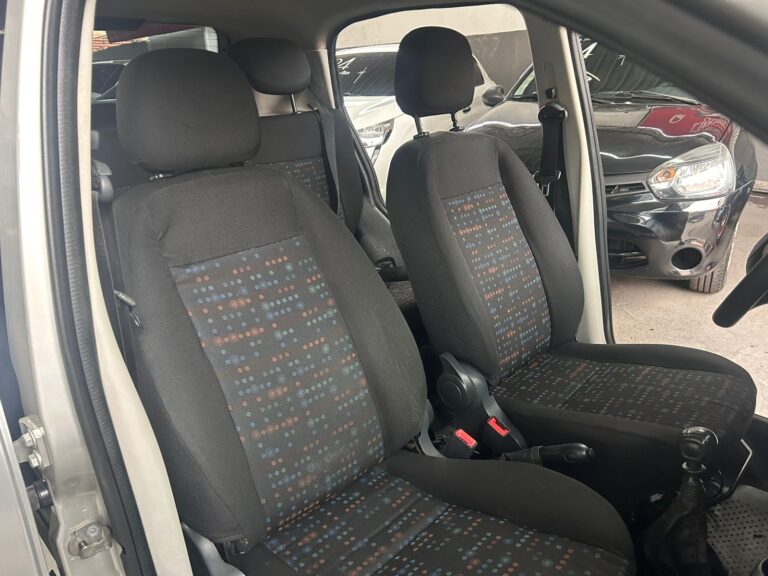 WhatsApp Image 2025-10-30 at 16.21.47